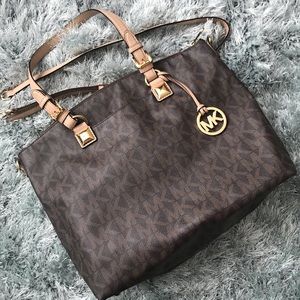 MK Tote